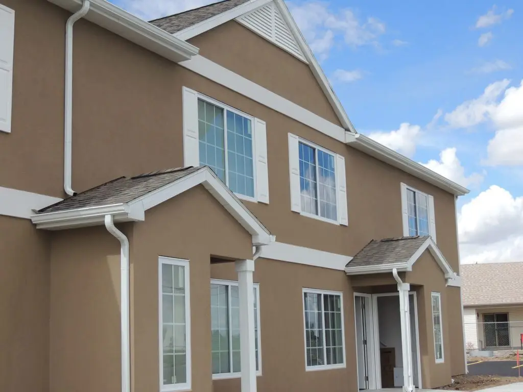 Exterior Image of Copper Mountain Apartments.
