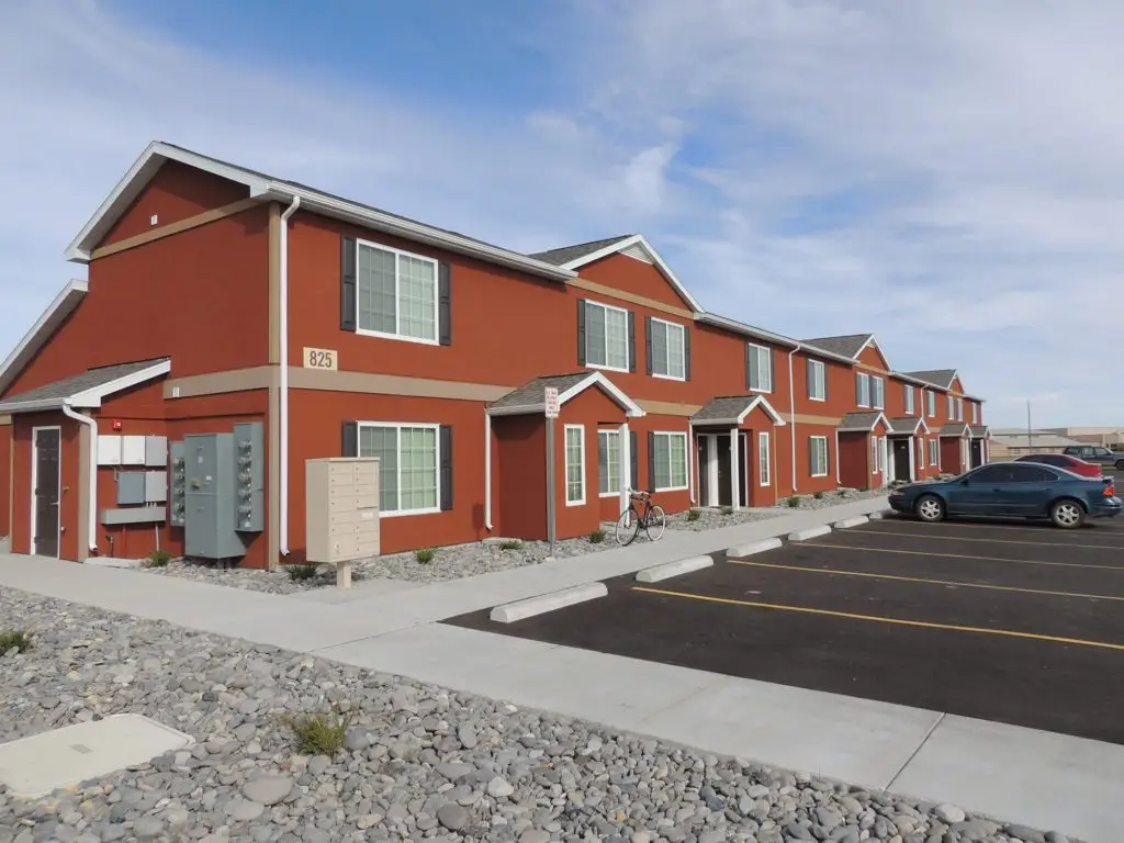 Exterior Image of Ironwood Apartments.