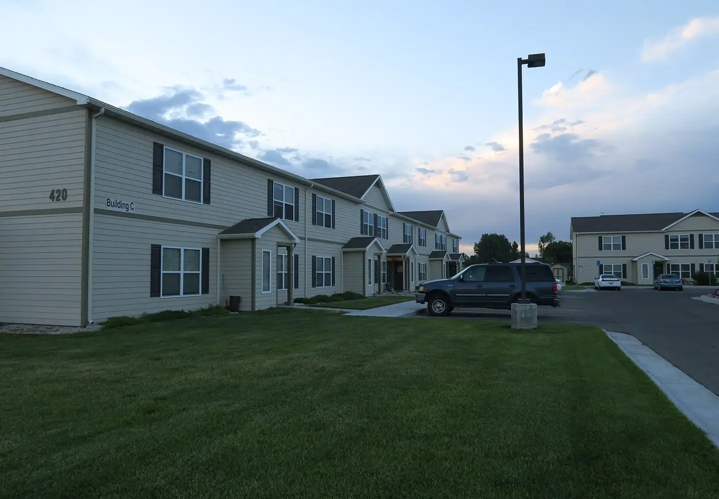 Exterior Image of High Plains Apartments.